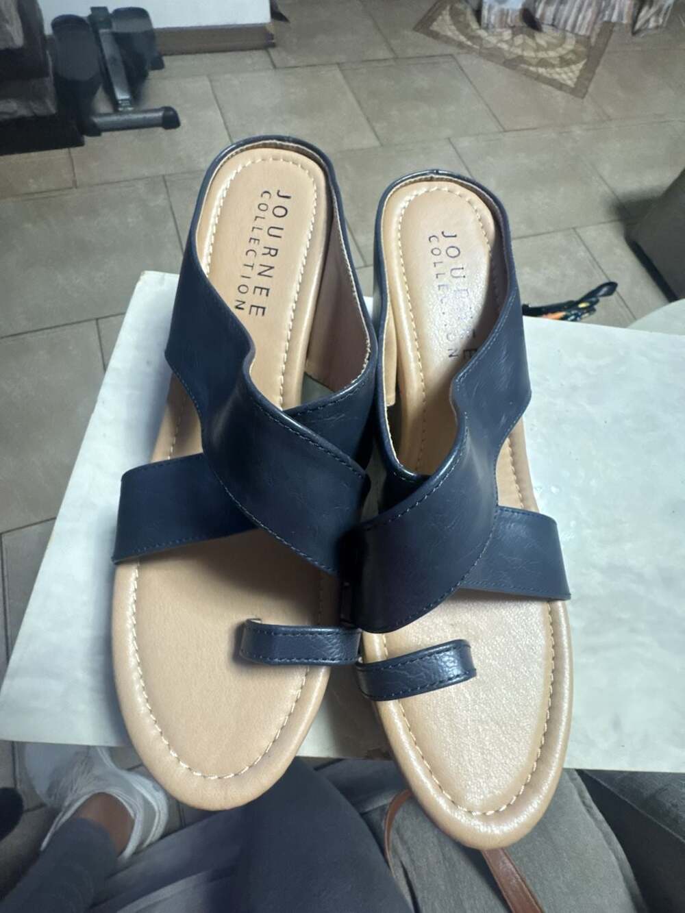 Journee Collection Rayna Wedge Sandal Size 8.5 Navy